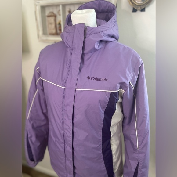 Junior Girls 14/16 Purple Columbia Jacket - Picture 2 of 10